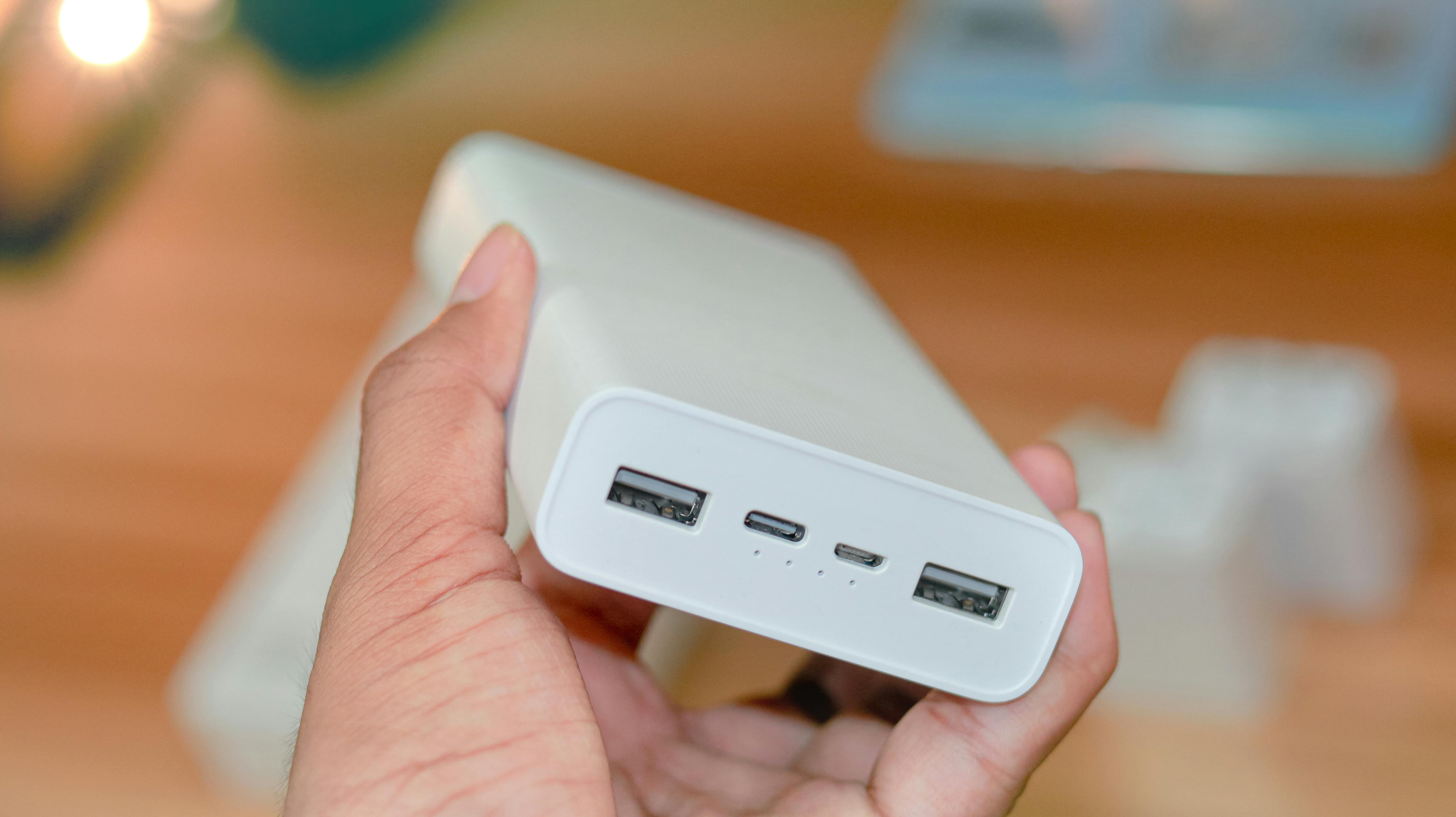 Nowe przepisy dla podróżnych lecących do Tajlandii. Zmiany dotyczą powerbanków