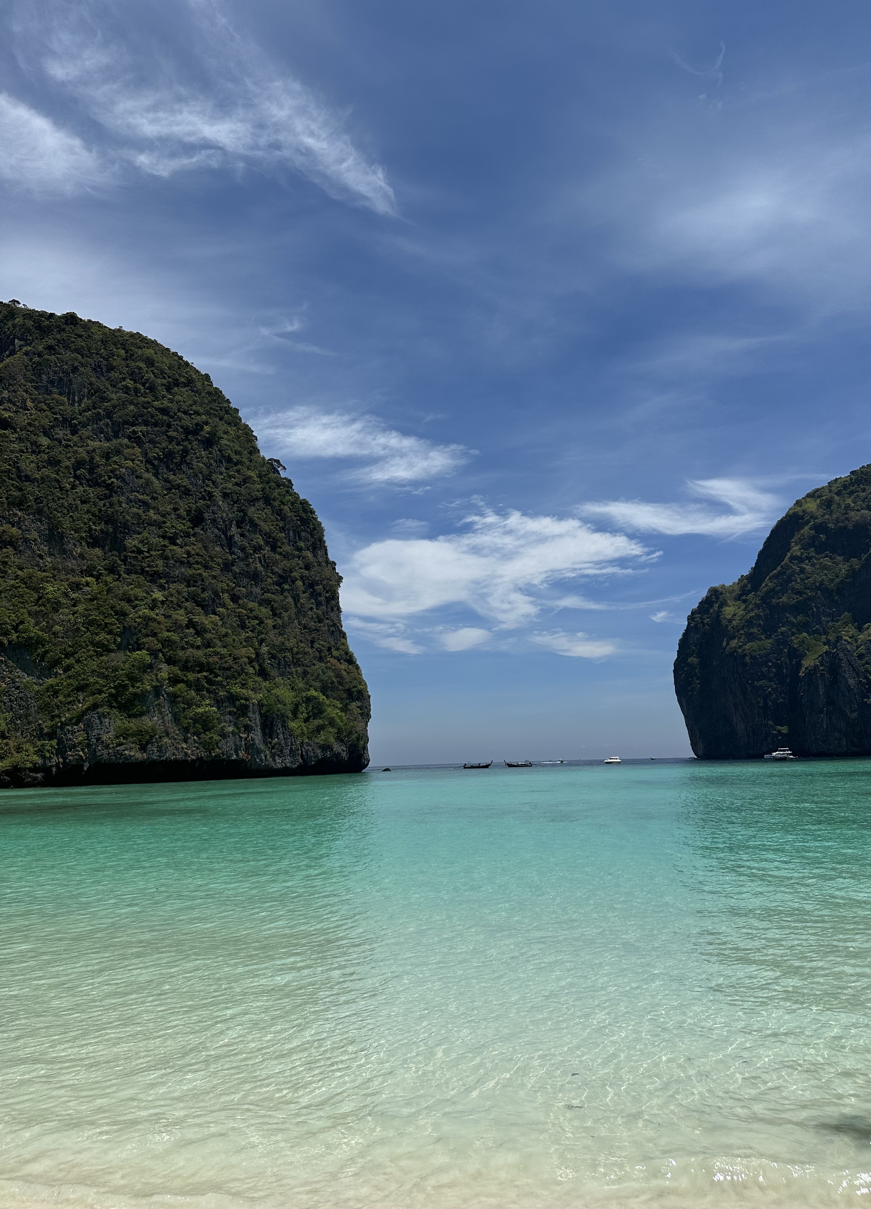 Maya Bay zamknięta od 1 sierpnia do 30 września 2026. Jest jednak ważny szczegół